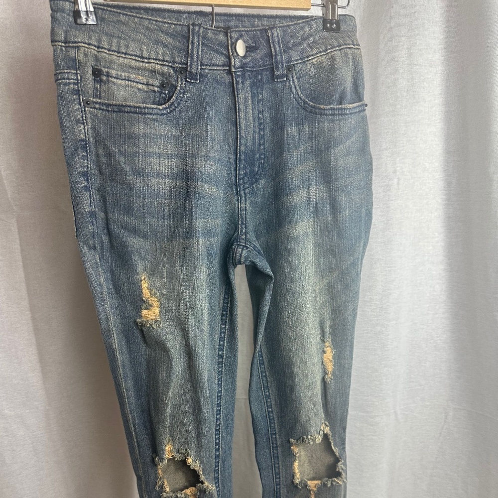 Elwood size 26 Denim Distressed Jeans